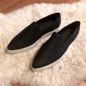(NWOT) NA-KD Slip on shoes